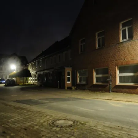 Deutsches Haus Eitzum Hotel *